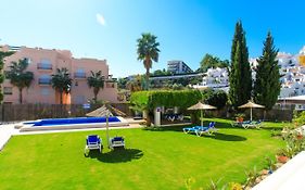At Almoraide Rooms Suites (Adults Only)